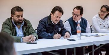Acudió Alcalde a llamado de padres de familia de la preparatoria Lázaro Cárdenas 