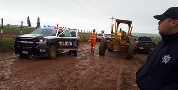 Removieron en Camalú tierra para evitar inundaciones