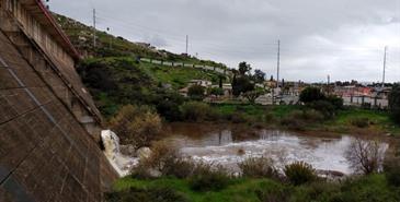Rebasa la presa López Zamora su nivel de vertido de agua